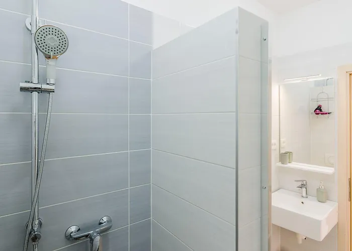 Appartement Bezauberndes Nur 240 Meter Zum Mit Meerblick, Grill, Klima *