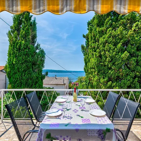 Bezauberndes Nur 240 Meter Zum Mit Meerblick, Grill, Klima Apartman