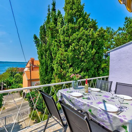 Bezauberndes Nur 240 Meter Zum Mit Meerblick, Grill, Klima Apartman