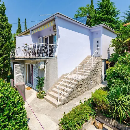 Apartman Bezauberndes Nur 240 Meter Zum Mit Meerblick, Grill, Klima Dramalj